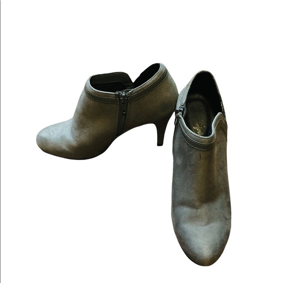 Heeled Ankle Bootie by Dexflex Comfort - Picture 6 of 10